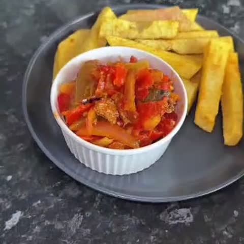 fried yam with sauce by precious Akingbade